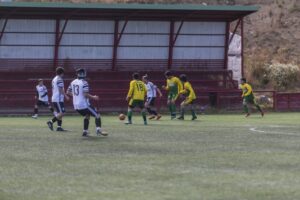 Santos Mardones perdió el invicto  pero sigue líder en la Liga Popular