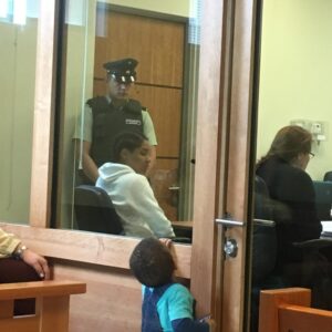 Justicia decretó expulsión  de dominicana con su  hijo de un año y medio