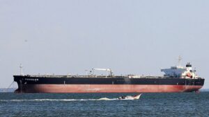 ¿Qué hacen 12 buques petroleros vacíos navegando desde Medio Oriente a EE.UU.?