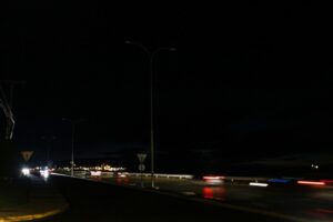 Carrera clandestina terminó en múltiple colisión