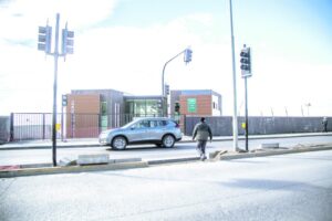 Alcalde Claudio Radonich defendió semáforo al frente de Centro Cultural
