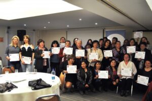 150 jefas de hogar egresan de programa de Sernameg