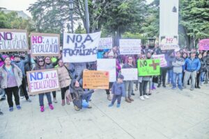 Familias protestaron por retraso de compra de terrenos para proyecto habitacional
