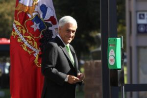 Piñera recibe a las pymes y explicó razones de reforma tributaria