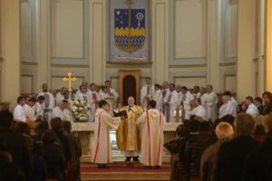 Diócesis calificó la renuncia de cardenal Ezzati como “esperada”