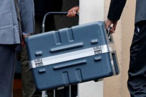 Cajas negras de aviones muestran similitudes