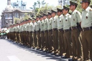 Condenan a ex carabinero que operó carro lanza agua a firma mensual por dos años
