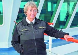 Los 40 años de trabajo de la destacada magallánica que se abrió paso en labores de hombres
