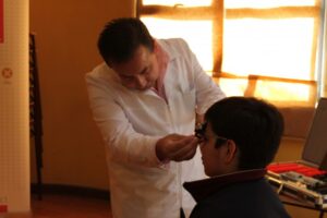 Quinientos escolares de Punta Arenas fueron beneficiados con lentes ópticos
