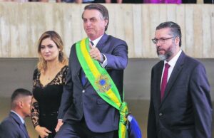 Cuestionan a Bolsonaro en Brasil por publicar polémico video