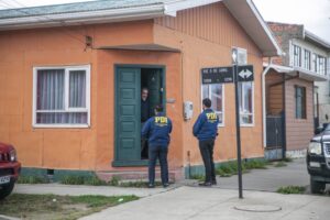 PDI empadrona viviendas en el Barrio Croata por caso Harex