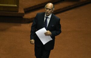 “No debería ser cuestionado si uno está más a la izquierda o al centro”