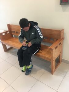 Puertomontino sufre violento asalto y al denunciar fue detenido por una orden pendiente