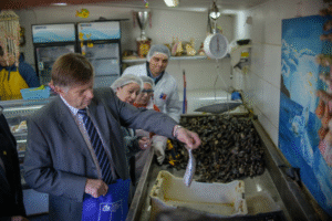 Salud inició fiscalizaciones a cincuenta y cuatro pescaderías previo a Semana Santa