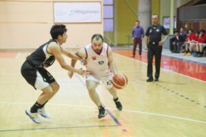 Sokol comienza su defensa del título ante Cordenap
