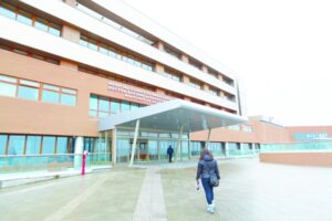 Hombre fue apuñalado por estacionarse mal