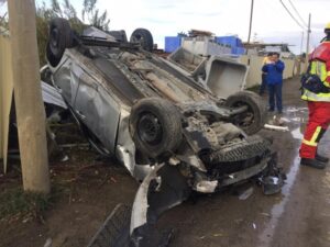 Formalizan a conductor que volcó ebrio y manejaba sin licencia en la ruta sur