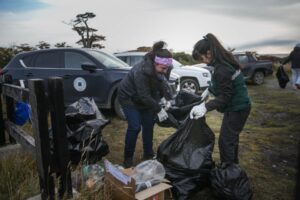 Cuatro toneladas de basura se recogieron en Parque Chabunco