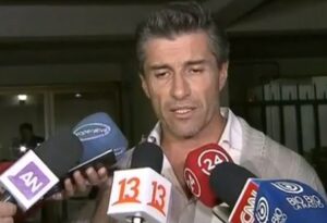 Periodista magallánico y sus padres sufrieron violento portonazo en Santiago