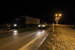 Concejales valoran iniciativa que iluminará ruta que conduce al aeropuerto