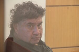 Reclusión nocturna domiciliaria para  depravado que ultrajó a niña en un microbús