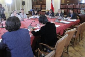 RN y PS locales no tienen aún opinión  final sobre voto a jóvenes de 14 años