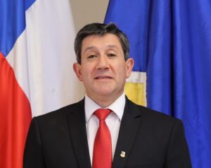 “No descarto a priori una candidatura a un cargo de elección popular”