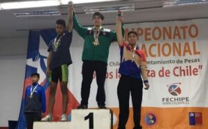 Jóvenes magallánicos llevan 9 medallas en Campeonato Nacional de halterofilia