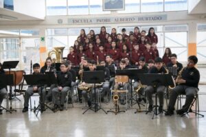 70 alumnos de la Escuela Padre Alberto Hurtado presentarán obra musical en el Congreso Nacional