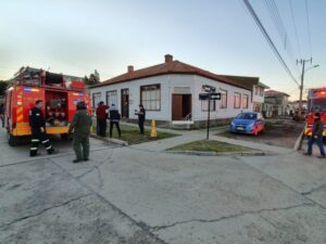Amago de incendio movilizó a bomberos de tres compañías al sector sur