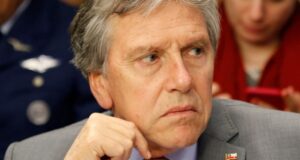 Ministro de Defensa, Alberto Espina, pide 