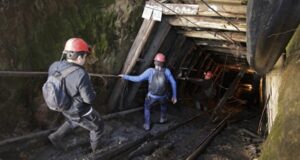 Economía chilena creció 2,1% en abril y anota discreta mejoría