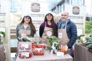 Productores regionales destacan convenio entre SMU y Ministerio de Agricultura