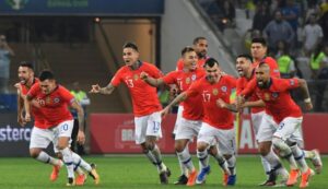 Chile clasifica a ’semis’ tras perfecta tanda de penales