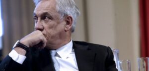 Encuesta CEP: Gobierno de Piñera cae al 25% de aprobación