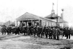 Bomberos de Punta Arenas, conmemoran aniversario de fundación en Magallanes