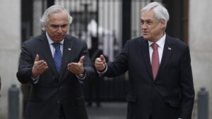 Piñera se reunirá con comité político en medio de inminente cambio de gabinete