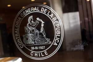 Mujeres que laboran a honorarios en el Estado accederán a fuero maternal
