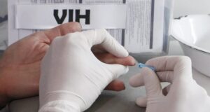Gobierno advierte aumento en número de contagiados con VIH en los próximos meses