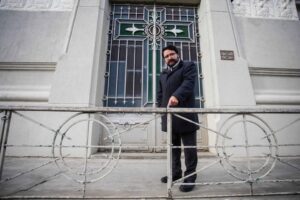 Clarificando el mito de las puertas del camposanto