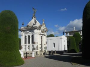 Exposición “Ángeles del Cementerio” Municipal de Punta Arenas se toma este fin de semana