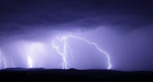 Meteorología advierte de posibles tormentas eléctricas para cinco regiones del país
