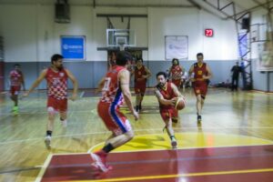 Canadela no para con sus competencias de baby fútbol y básquetbol