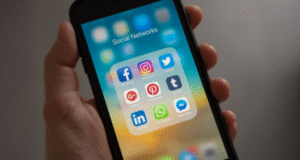 Reportan fallas a nivel global en WhatsApp, Facebook e Instagram