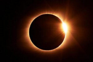 Mapa interactivo muestra cómo se verá el eclipse solar en nuestro país