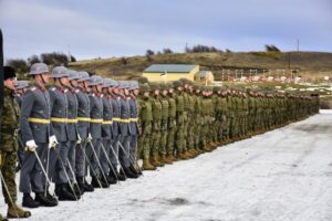 Más de mil efectivos militares jurarán a la bandera en Magallanes