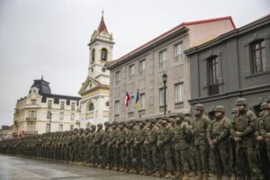 Más de 600 efectivos militares juraron a la bandera en la Plaza Muñoz Gamero de Punta Arenas