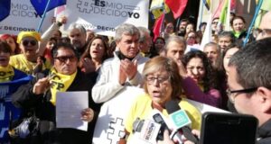 Interponen recursos de protección contra las AFP en 14 regiones del país