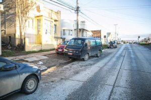 Ebrio al volante fue detenido tras chocar sin licencia a tres autos y fugarse