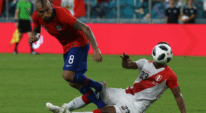 Chile apunta a su tercera final consecutiva de Copa América ante un Perú envalentonado